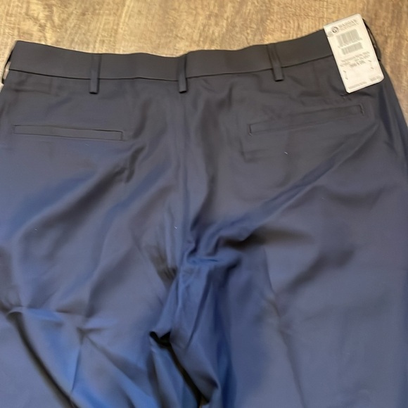 Haggar Plain Front Performance Microfiber Straight Fit Slack Pant - Picture 5 of 7